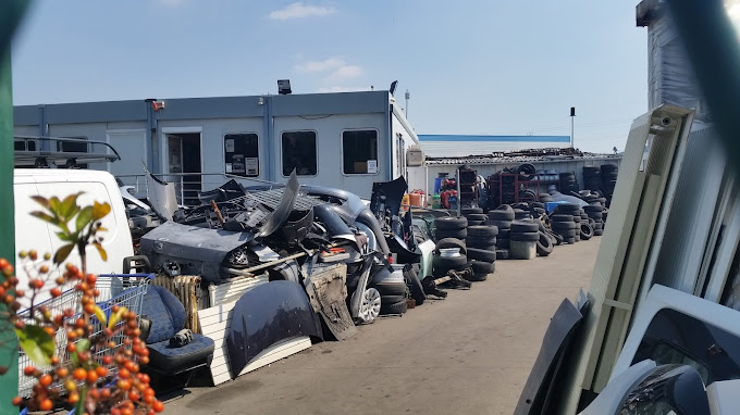 Aperçu des activités de la casse automobile MARIO RICHIERO située à GONFREVILLE L'ORCHER (76700)